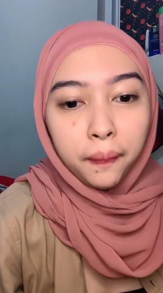 Aca Cewek Berjilbab Berani Ngelive Ngentot