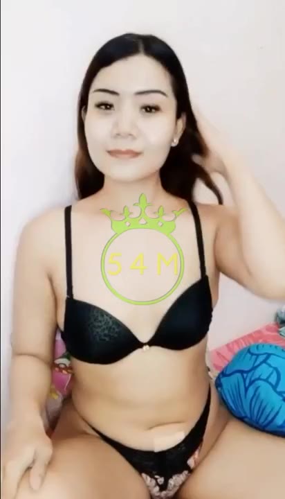 Amara Cantik Centil LiveShow Pamer Daleman