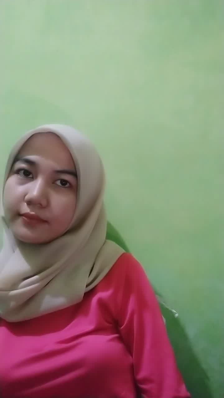 Lizza Jilbab Live Show Baru Berani Buka Susu