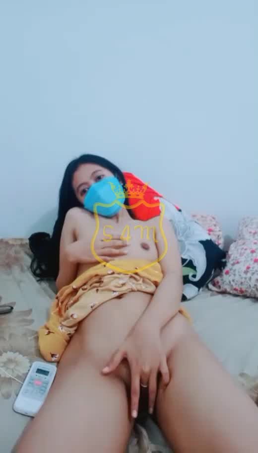 Mitha Omek Sambil Rebahan Hot