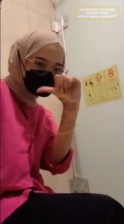 Neng Icha Show Buka Baju Telanjang Dada