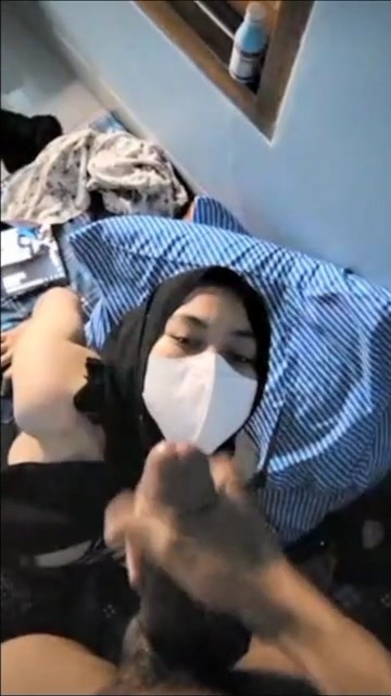 Ngentot Cewek Hijab Doyan Ngocok