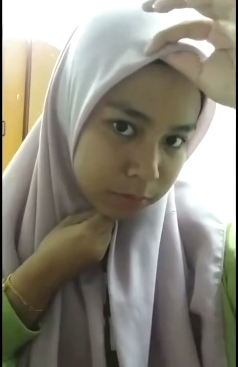 Patimah Gadis Jilbab Bogel Omek