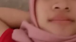 Jilbab Pasrah Dientot Merasakan Keena